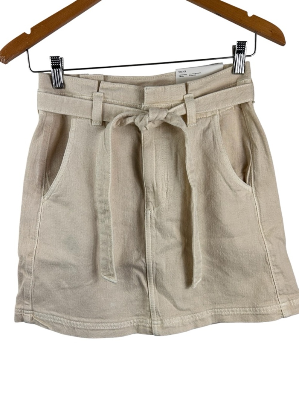 American Eagle NWT High-Waisted Paperbag Mini Skirt in Cream